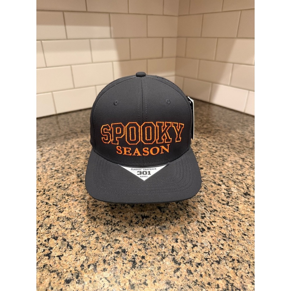 Spooky Season Kamel 301 Snapback Hat Mens OS Black Polyester